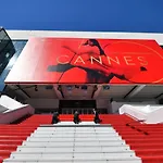 Cannes Croisette - Plages - Palais - Bord De Mer - Appartement Moderne Et Lumineux Avec Balcon